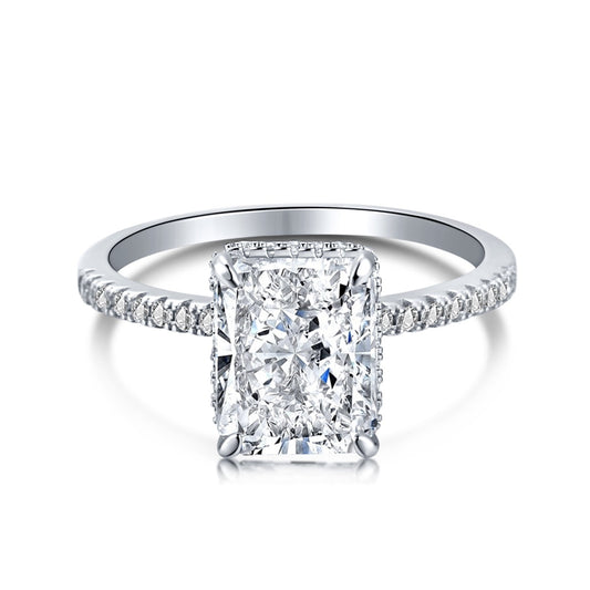 4.0 Carat Luxurious Engagement Ring