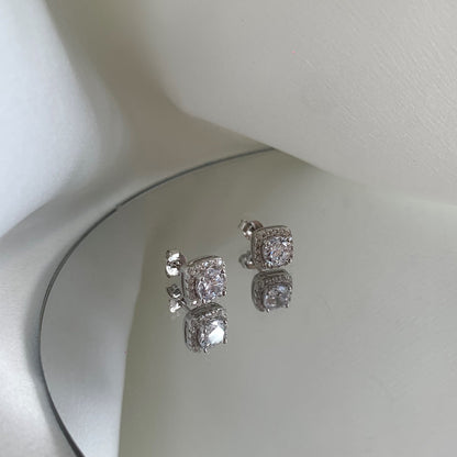 Classic Round Center Stone Stud Earrings