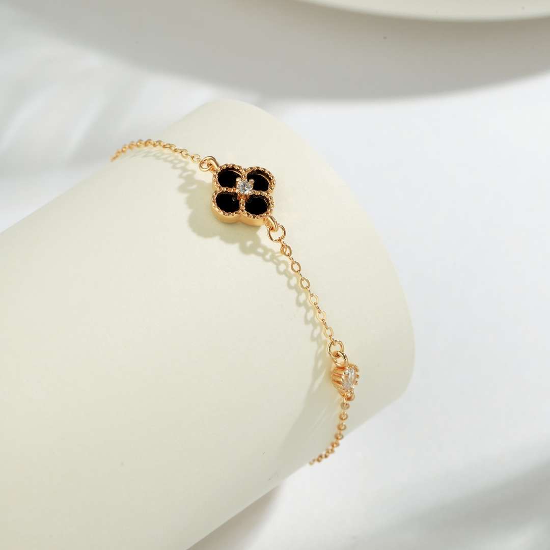 Delicate Four Leaf Clover Bracelet