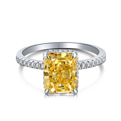 4.0 Carat Luxurious Engagement Ring