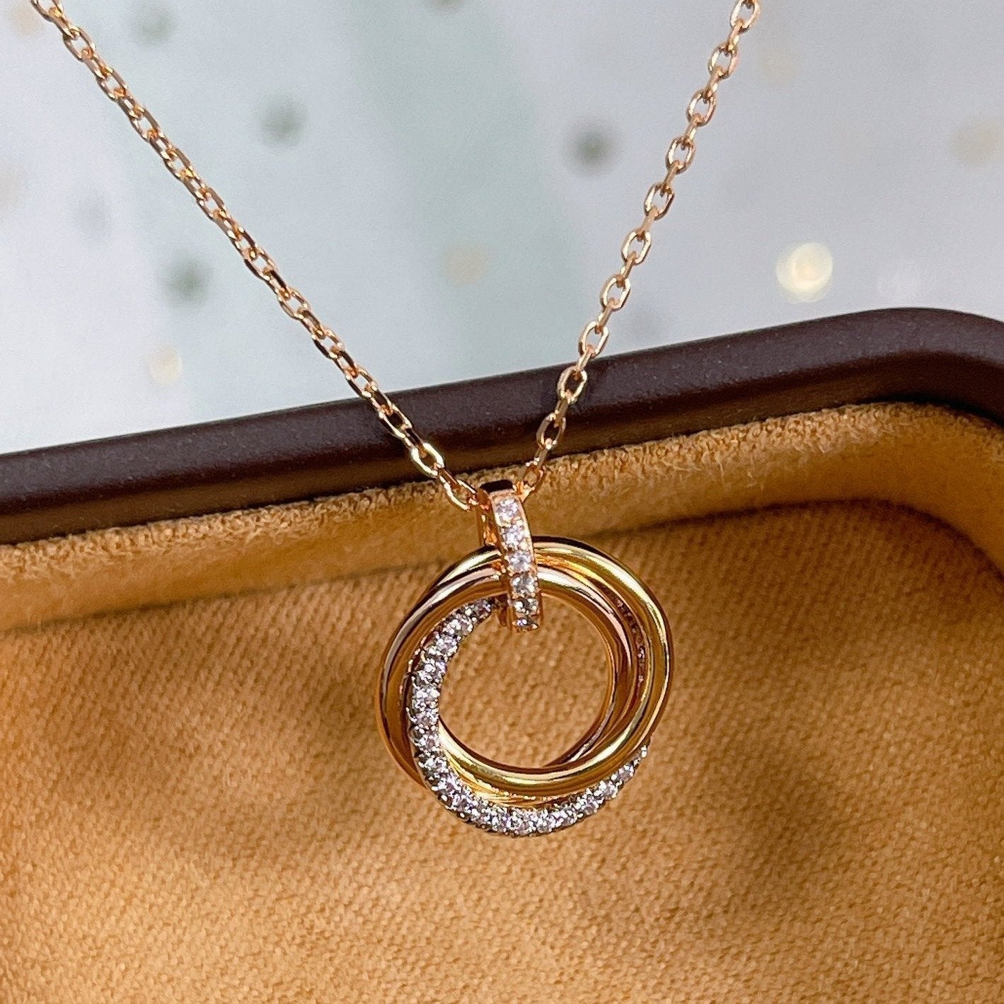 [Love More]TRINITY NECKLACE SILVER GOLD PINK GOLD DIAMONDS