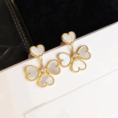 [Love More]CLOVER SWEET WHITE MOP EARRINGS