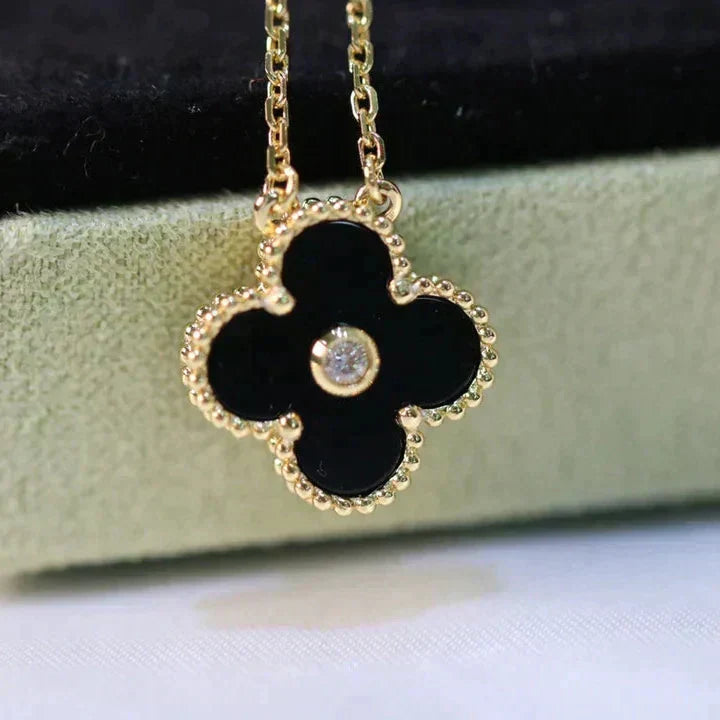 [Love More]CLOVER 15MM DIAMOND ONYX NECKLACE