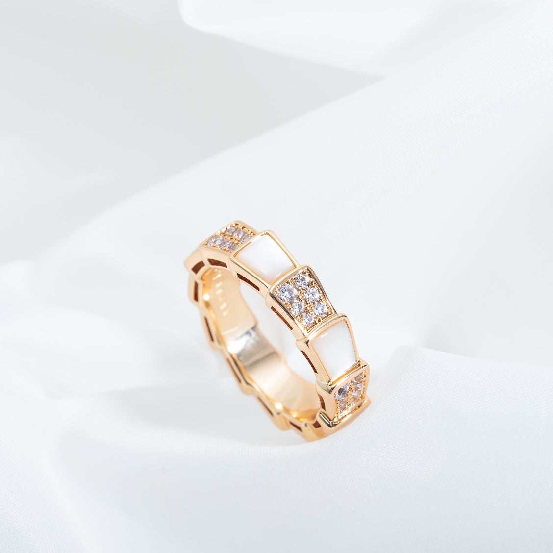 [Love More]SERPENTI RING PINK GOLD MOP DIAMOND PAVED 4MM