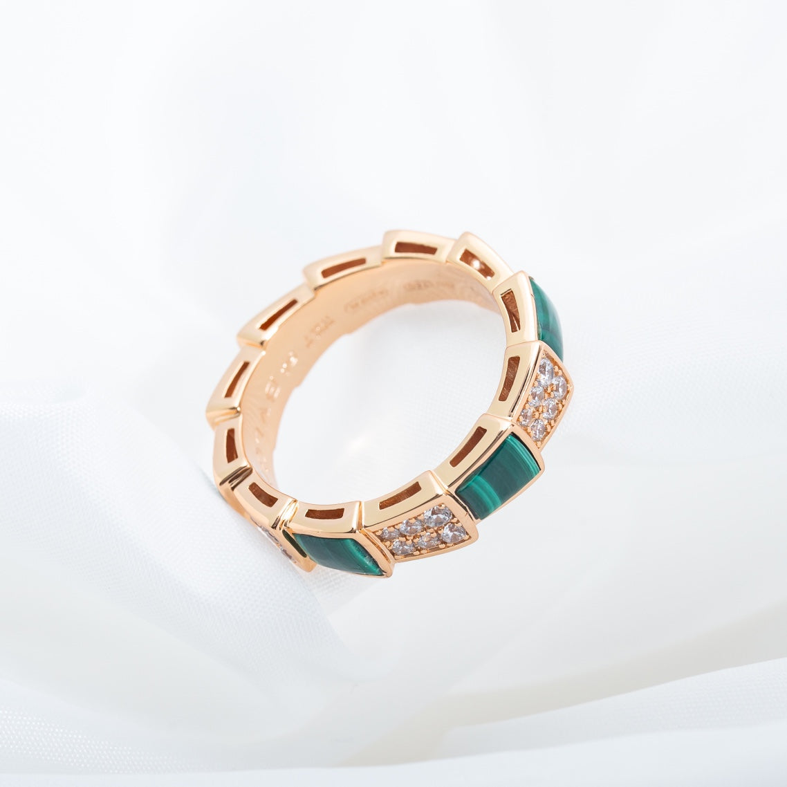 [Love More]SERPENTI RING PINK GOLD MALACHITE DIAMOND PAVED 4MM