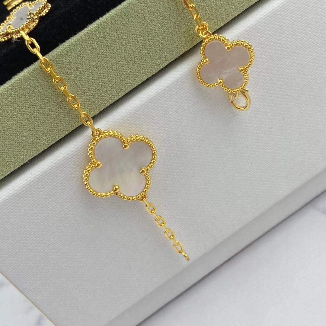 [Love More]MAGIC CLOVER MOP GOLD BRACELET 5 MOTIFS