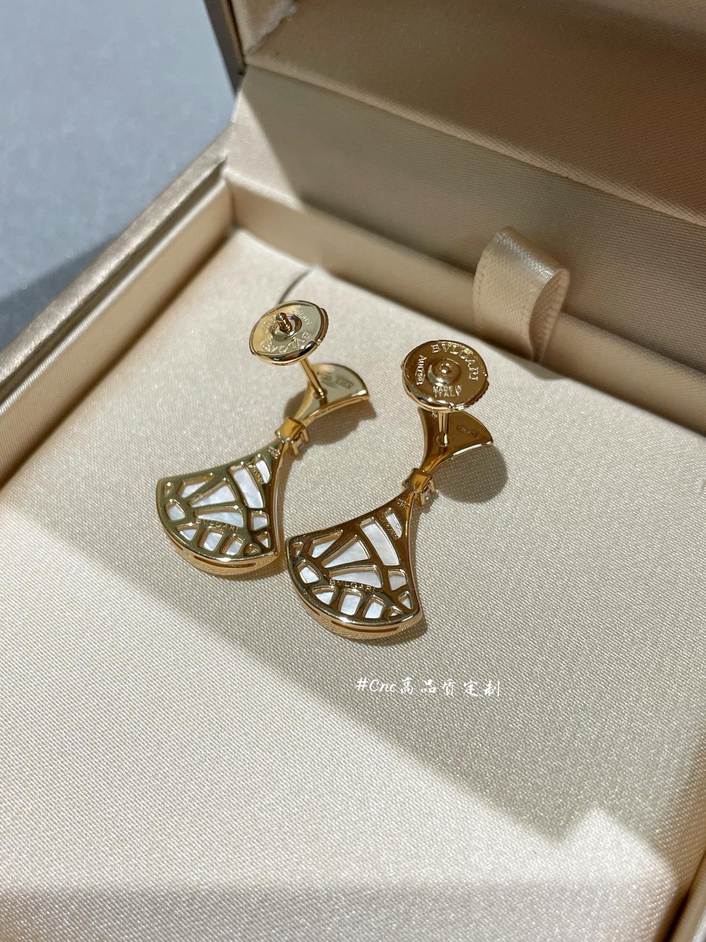 [Love More]DREAM MOP 1 DIAMOND EARRINGS