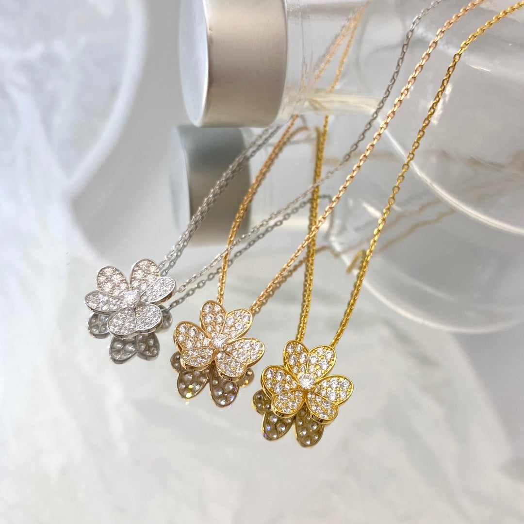 [Love More]FLOWER DIAMOND NECKLACE