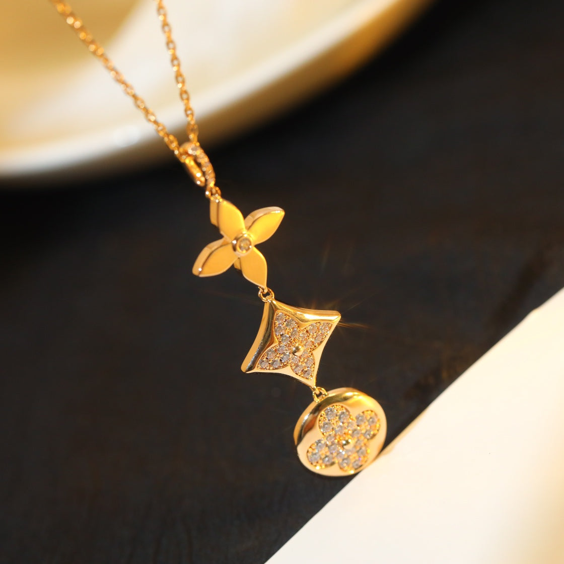 [Love More]STAR AND SUN DIAMOND PINK GOLD NECKLACE