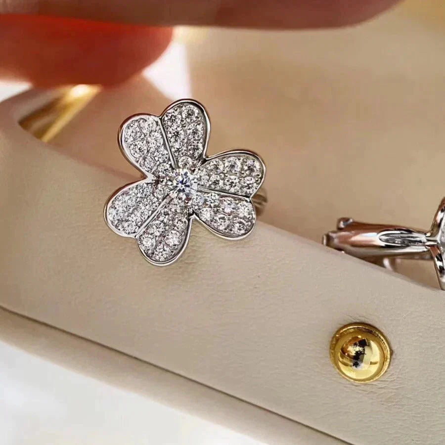 [Love More]CLOVER COMOS DIAMOND EARRINGS SILVER