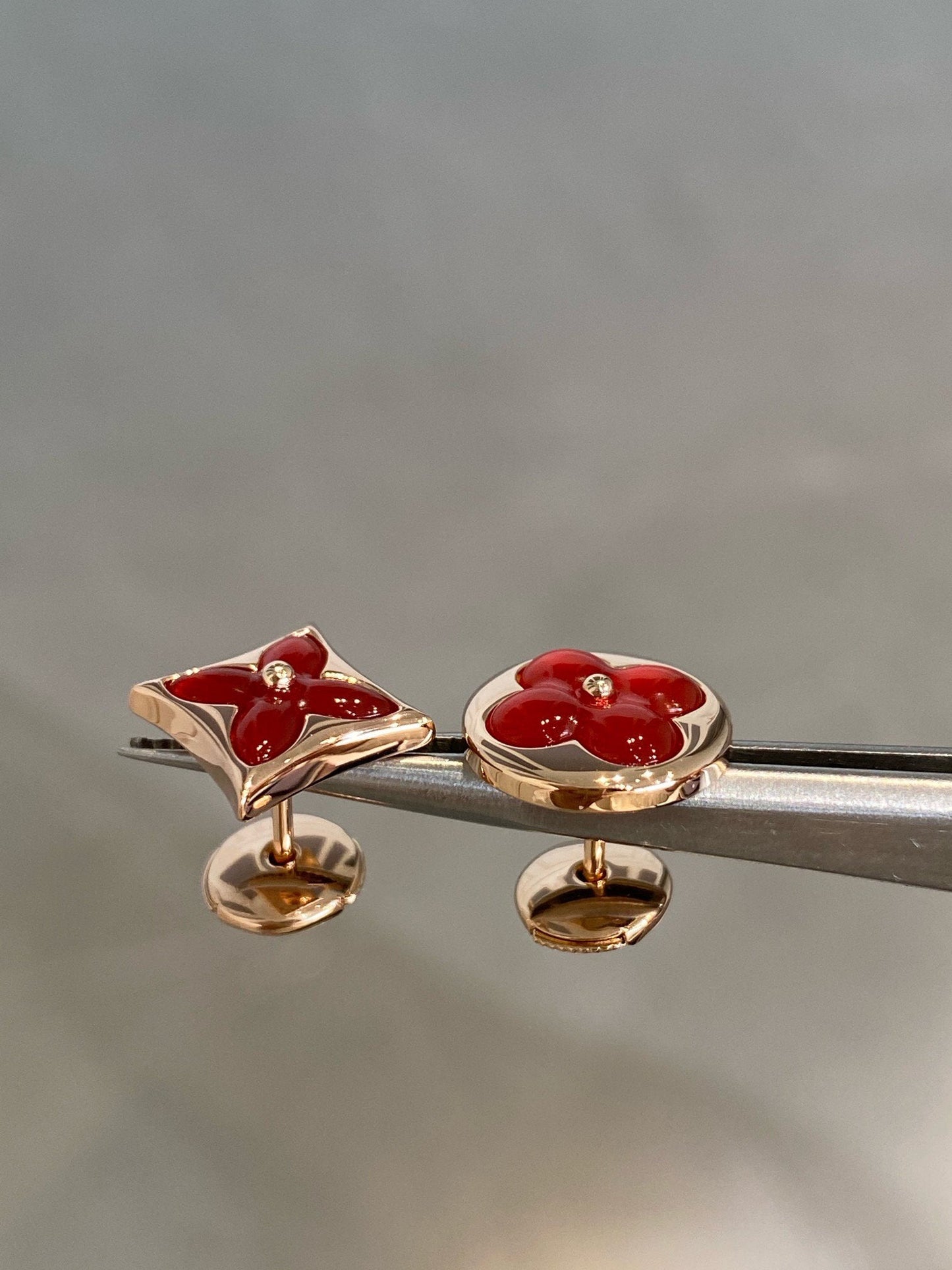 [Love More]STAR AND SUN PINK GOLD CARNELIAN STUD EARRINGS