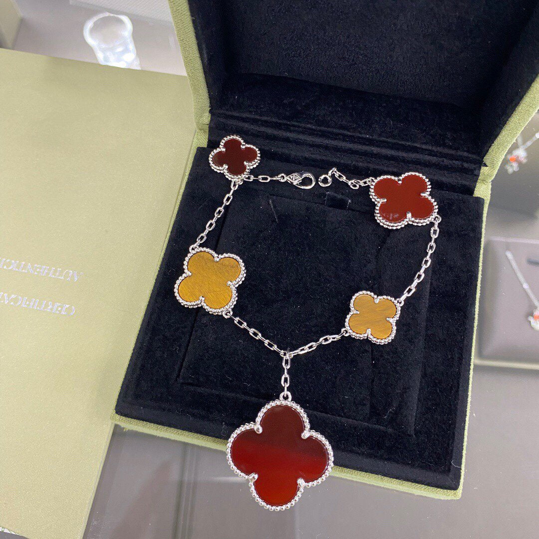 [Love More]CLOVER 5 MOTIFS SIVLER CARNELIAN TIGER EYE ARMBAND