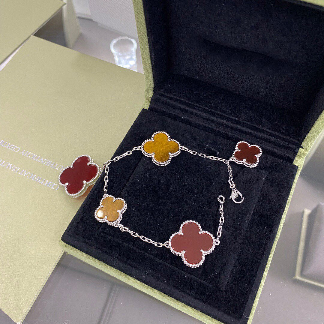 [Love More]CLOVER 5 MOTIFS SIVLER CARNELIAN TIGER EYE ARMBAND