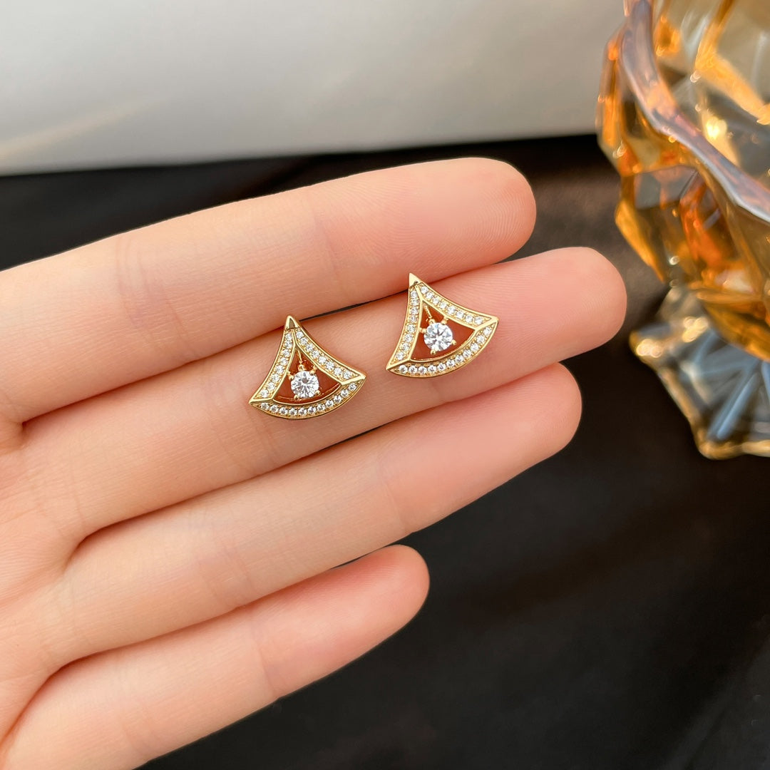 [Love More]DREAM MINI DIAMOND STUD EARRINGS