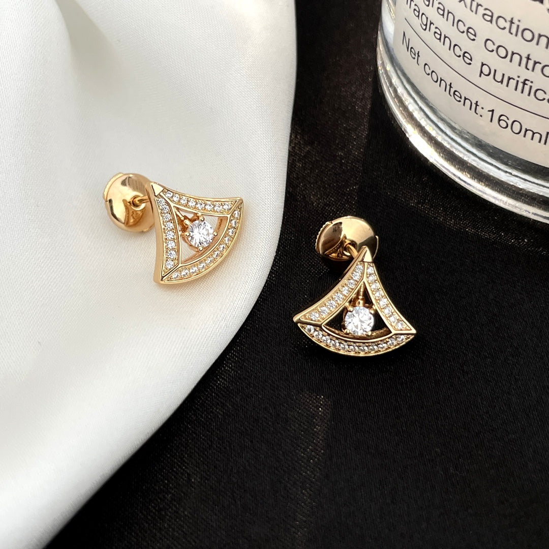 [Love More]DREAM MINI DIAMOND STUD EARRINGS