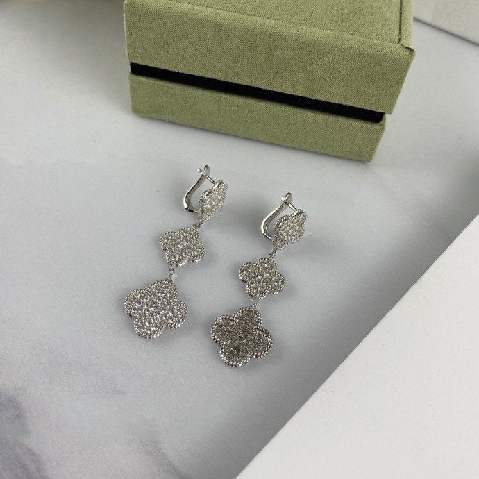 [Love More]CLOVER 3 MOTIF DIAMOND SILVER DROP EARRINGS