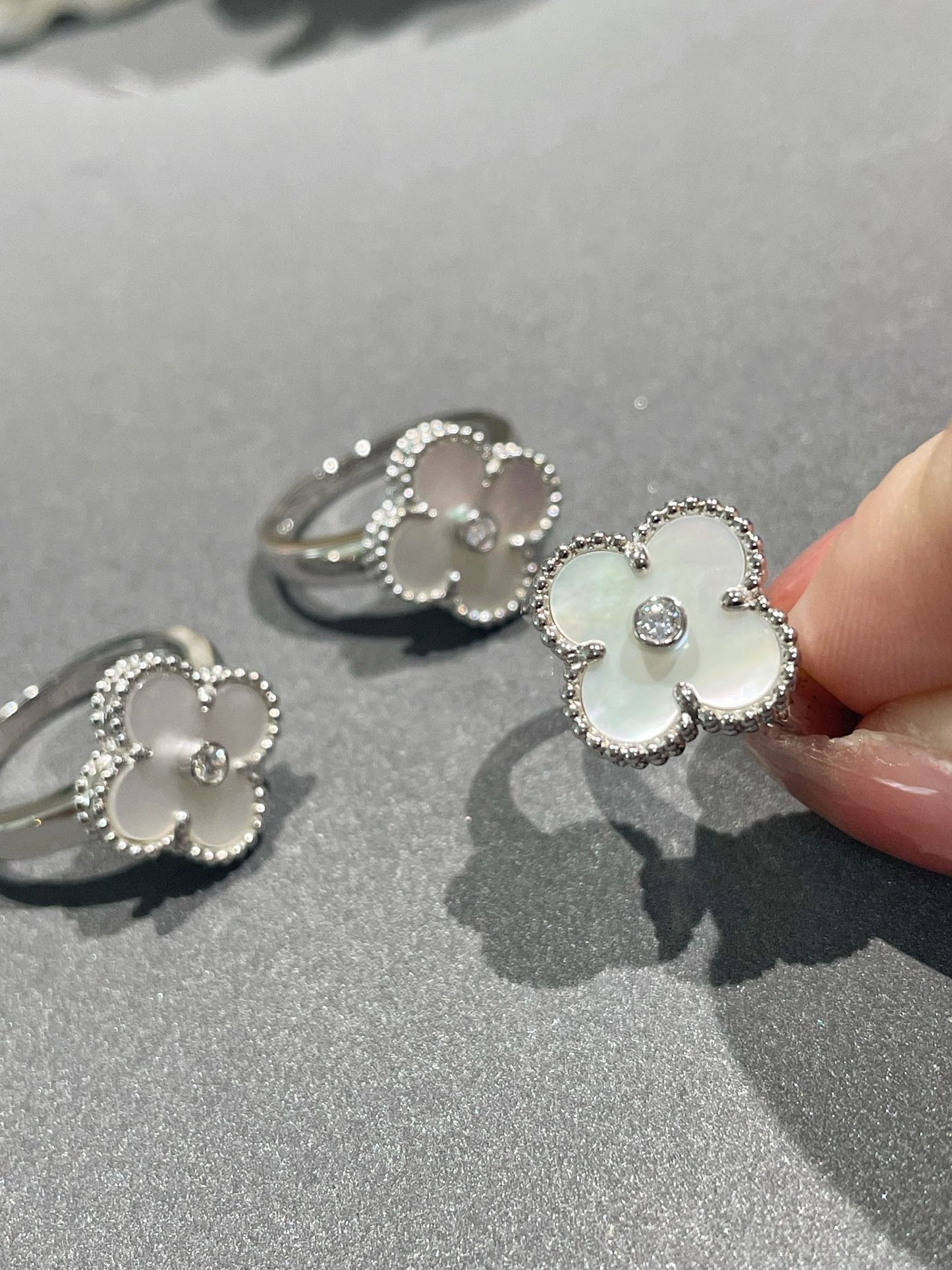 [Love More]CLOVER SILVER MOP DIAMOND RING