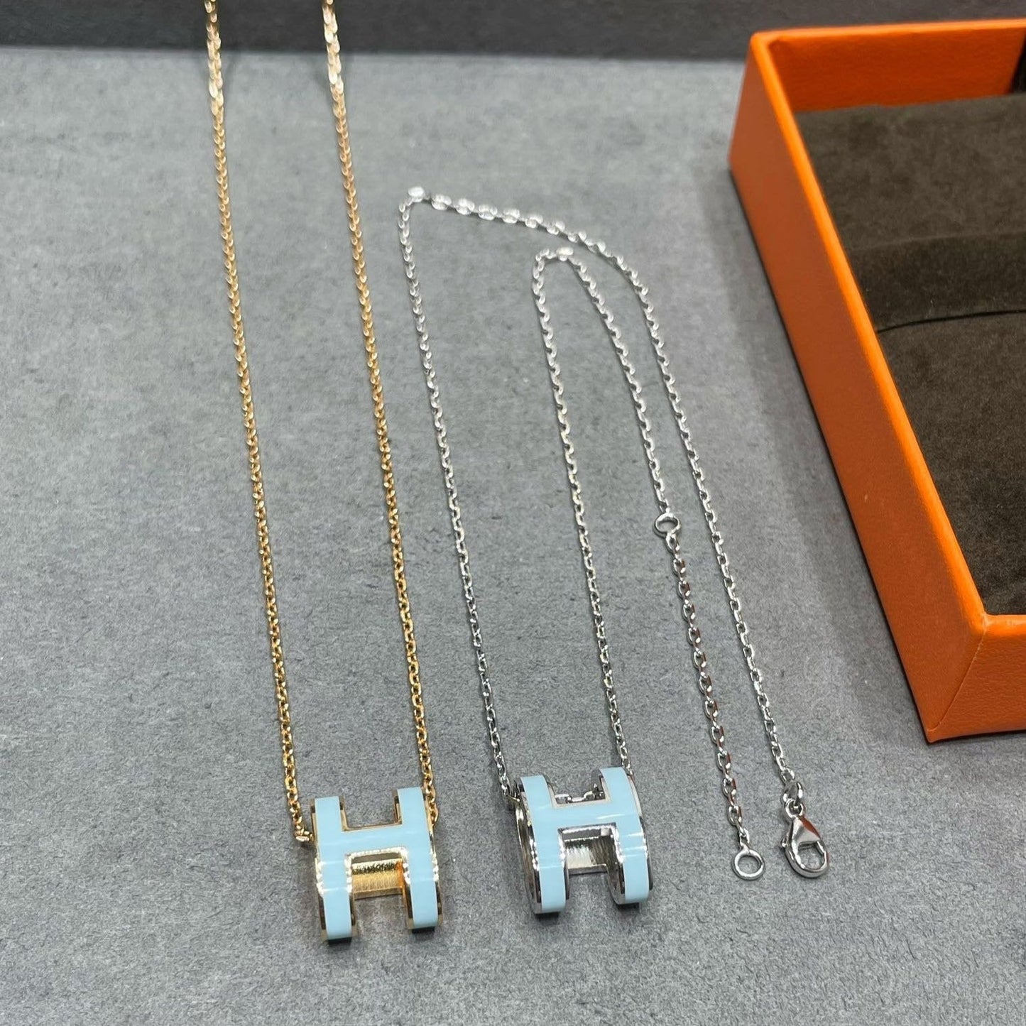 [Love More]POP H SKY BLUE NECKLACE