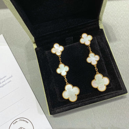 [Love More]CLOVER MOP 3 MOTIFS GOLD EARRINGS