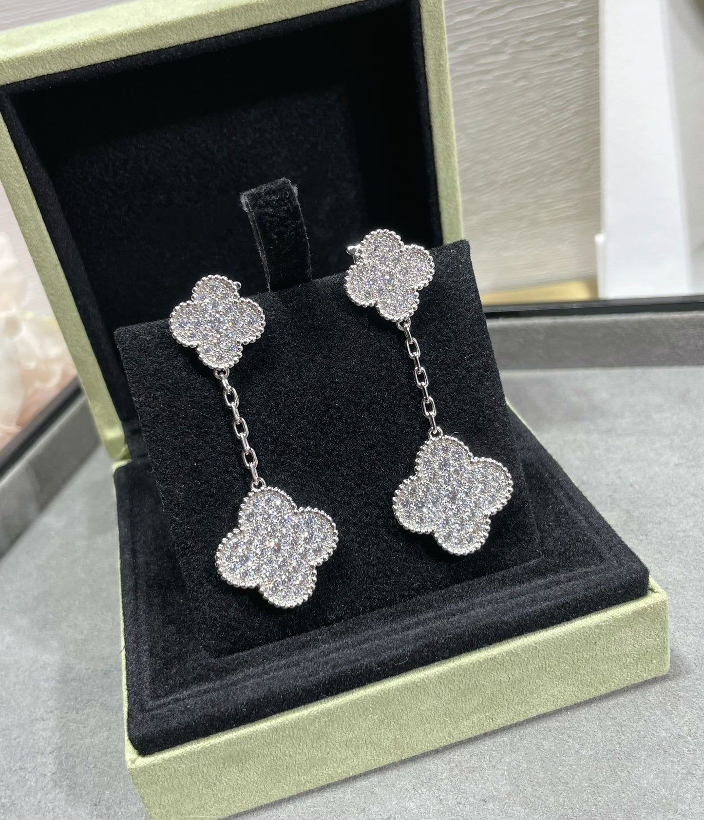 [Love More]CLOVER 2 MOTIFS DIAMOND PAVED SILVER EARRINGS