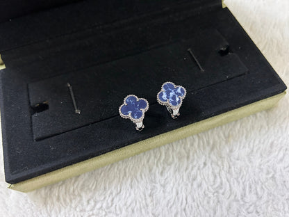 [Love More]CLOVER PIETERSITE MEDIUM STUD EARRINGS