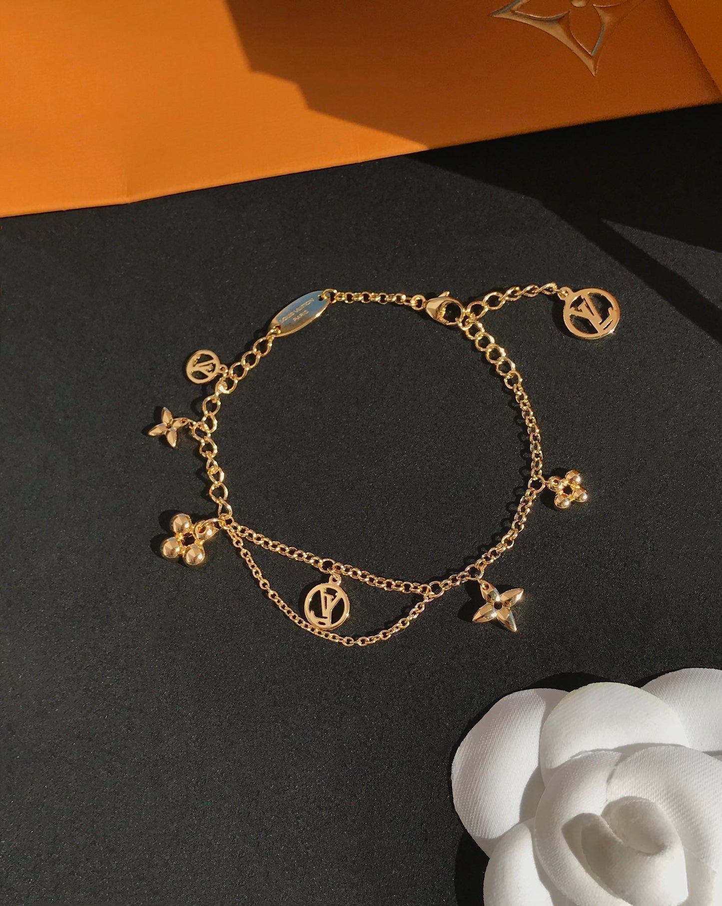 [Love More]BLOOMING PINK GOLD MOP BRACELET