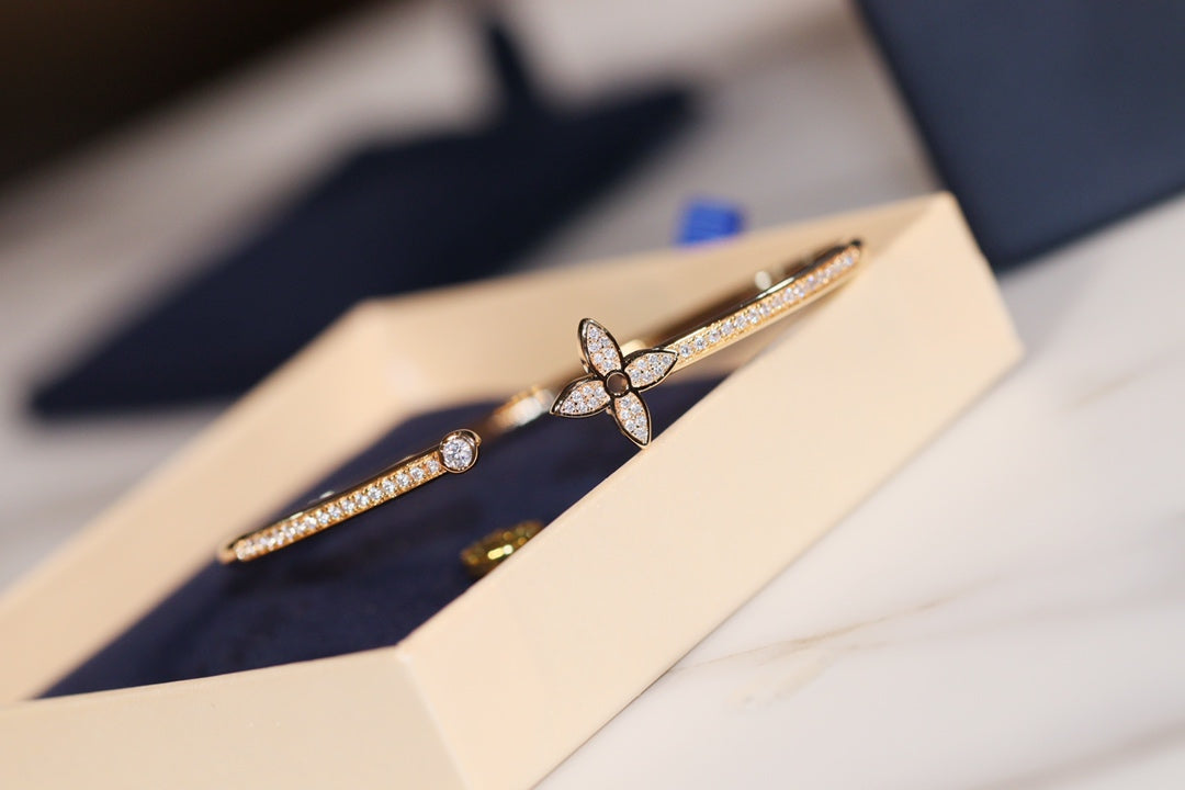 [Love More]IDYLLE GOLD OFFENES ARMBAND MIT DIAMANTEN