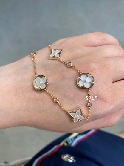 [Love More]STAR AND SUN 4 MOTIF WHITE MOP PINK GOLD BRACELET