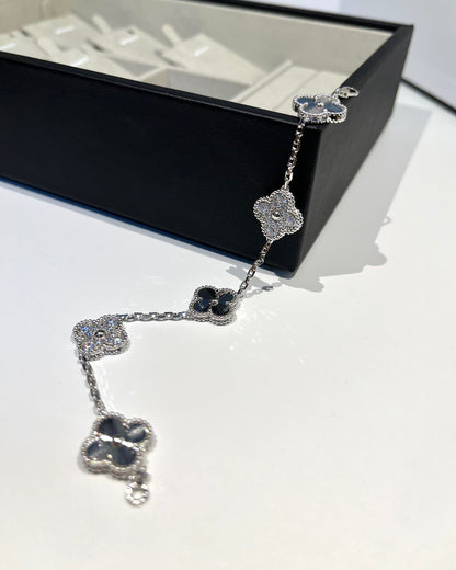 [Love More]CLOVER 5 MOTIF SILVER DIAMOND BRACELET