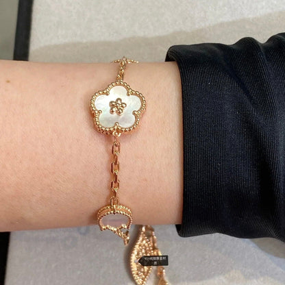 [Love More]LUCKY SPRING 5 MOTIF BRACELET