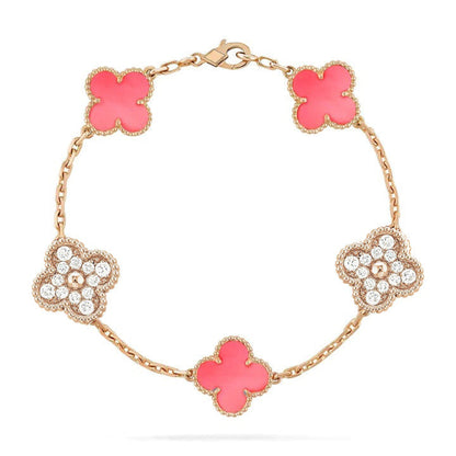 [Love More] Armband mit Kleeblatt-Motiv und Diamanten in Rosa und Roségold