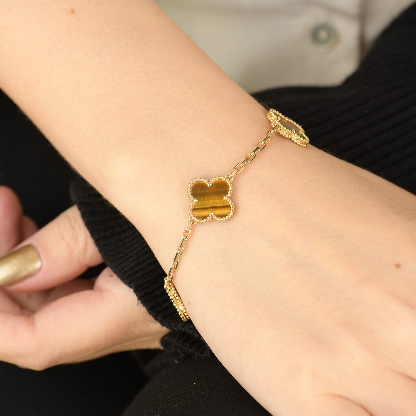 [Love More]CLOVER  5 MOTIFS TIGER EYE BRACELET