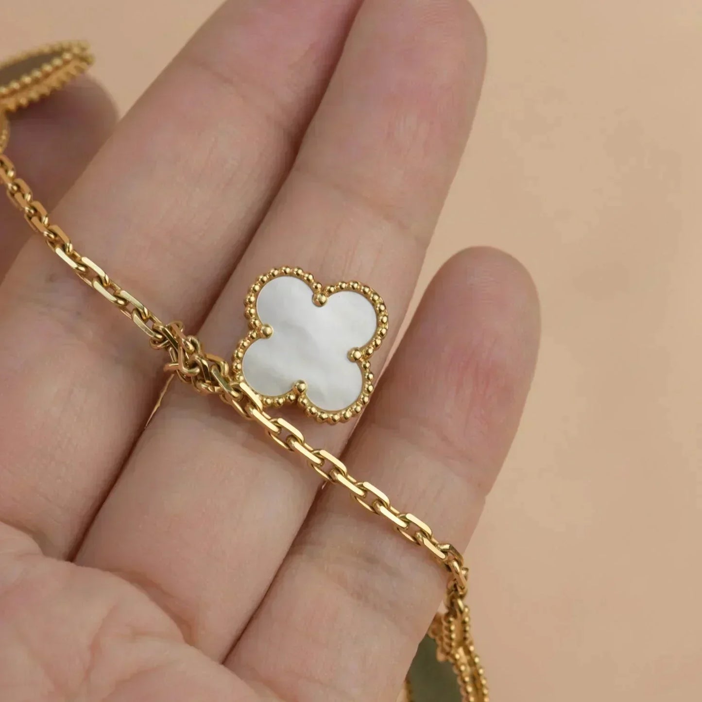 [Love More]LUCKY SPRING 5 MOTIF GOLD BRACELET