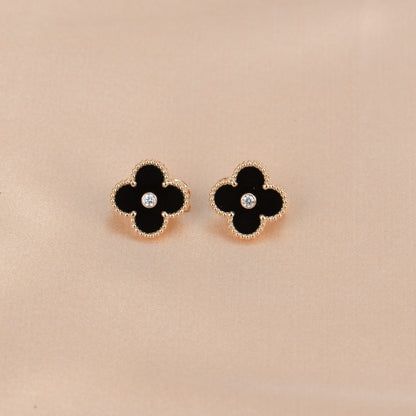 [Love More]CLOVER MEDIUM 1 MOTIFS ONYX DIAMOND EARRINGS