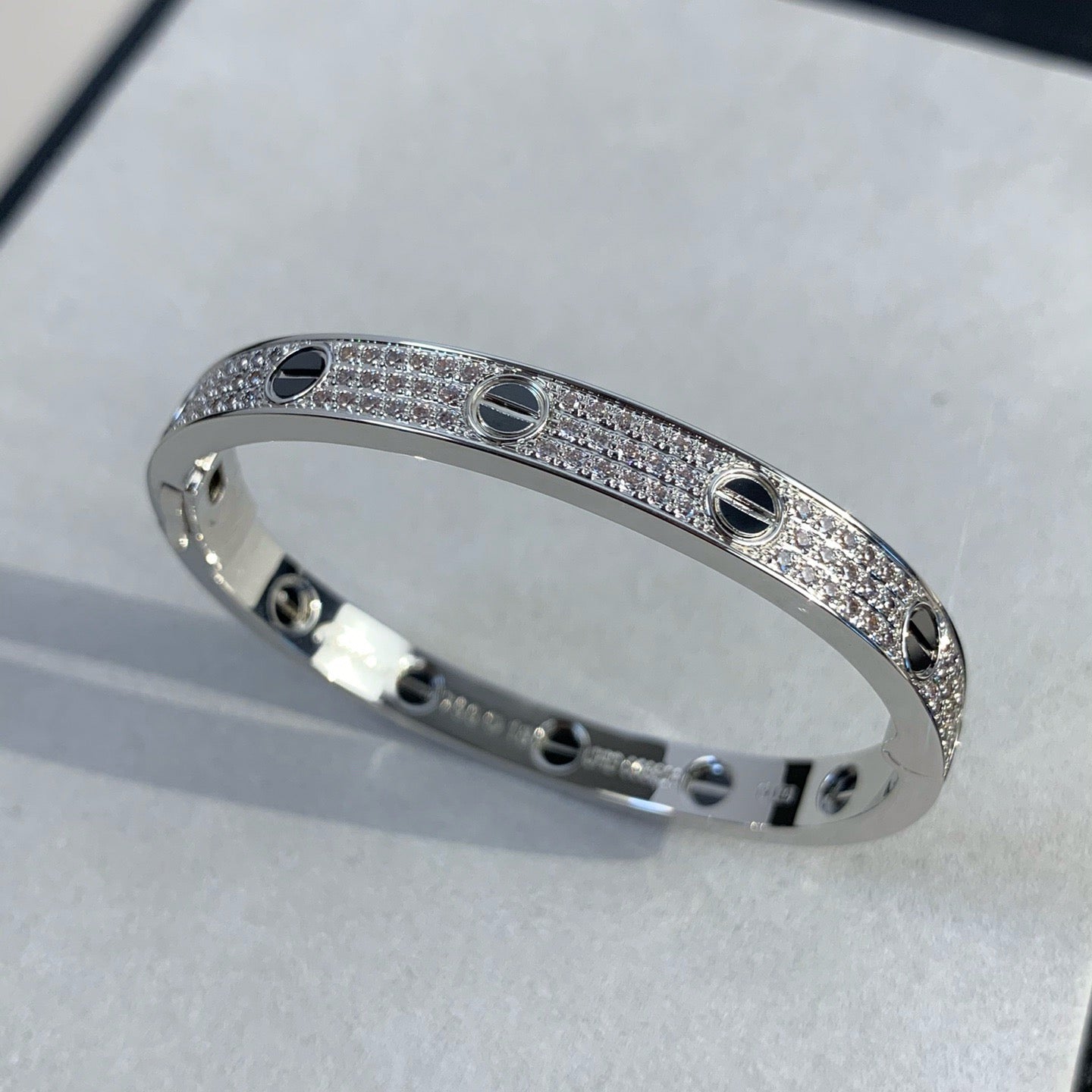 [Love More]LOVE BRACELET 6.1MM DIAMOND-PAVED CERAMIC