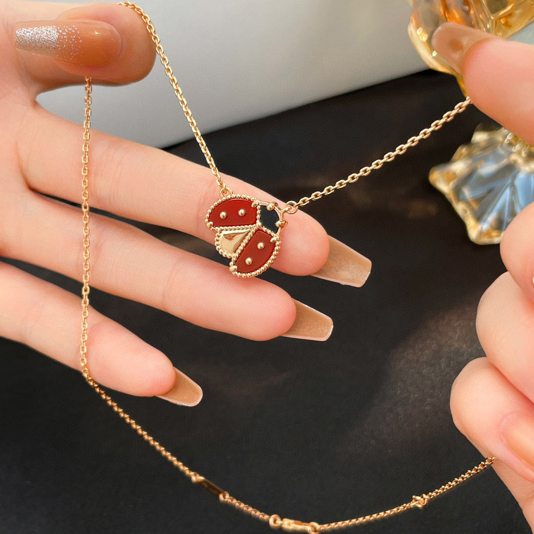 [Love More]LUCKY  CARNELIANS LADYBUG NECKLACE