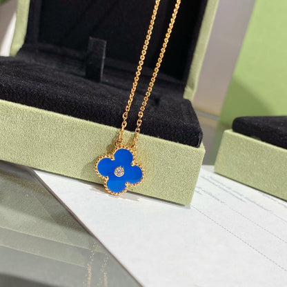 [Love More]CLOVER 15MM DIAMOND AND BLUE AGATE NECKLACE