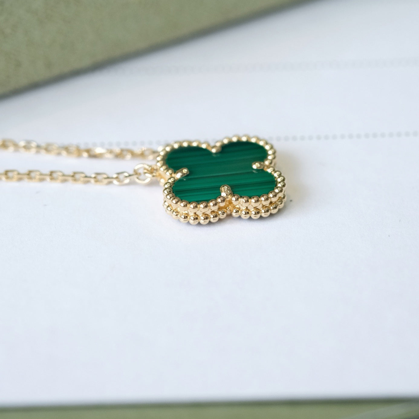 [Love More]CLOVER 15MM MALACHITE SINGLE FLOWER  NECKLACE