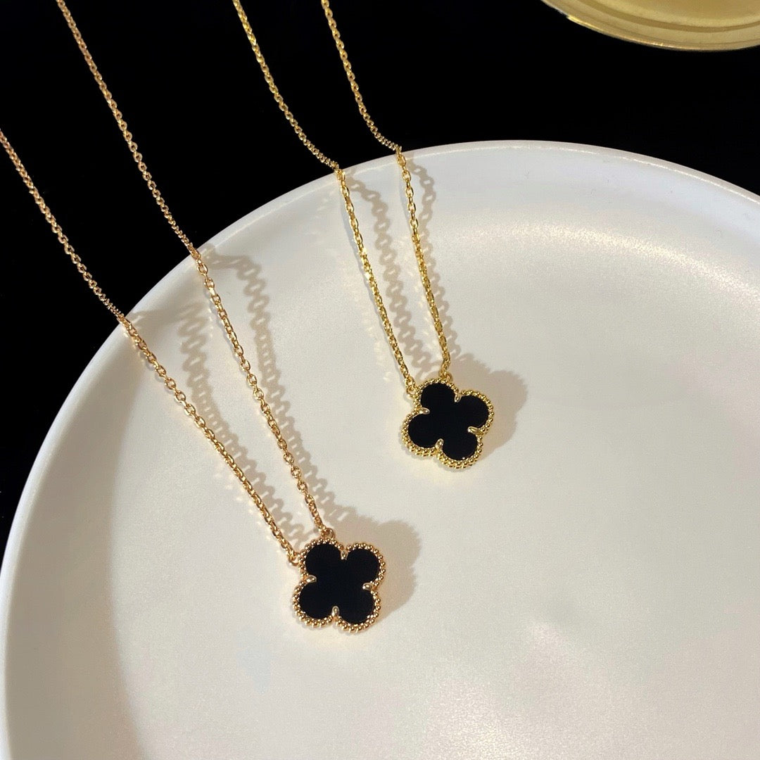 [Love More]CLOVER 15MM BLACK ONYX SINGLE FLOWER NECKLACE