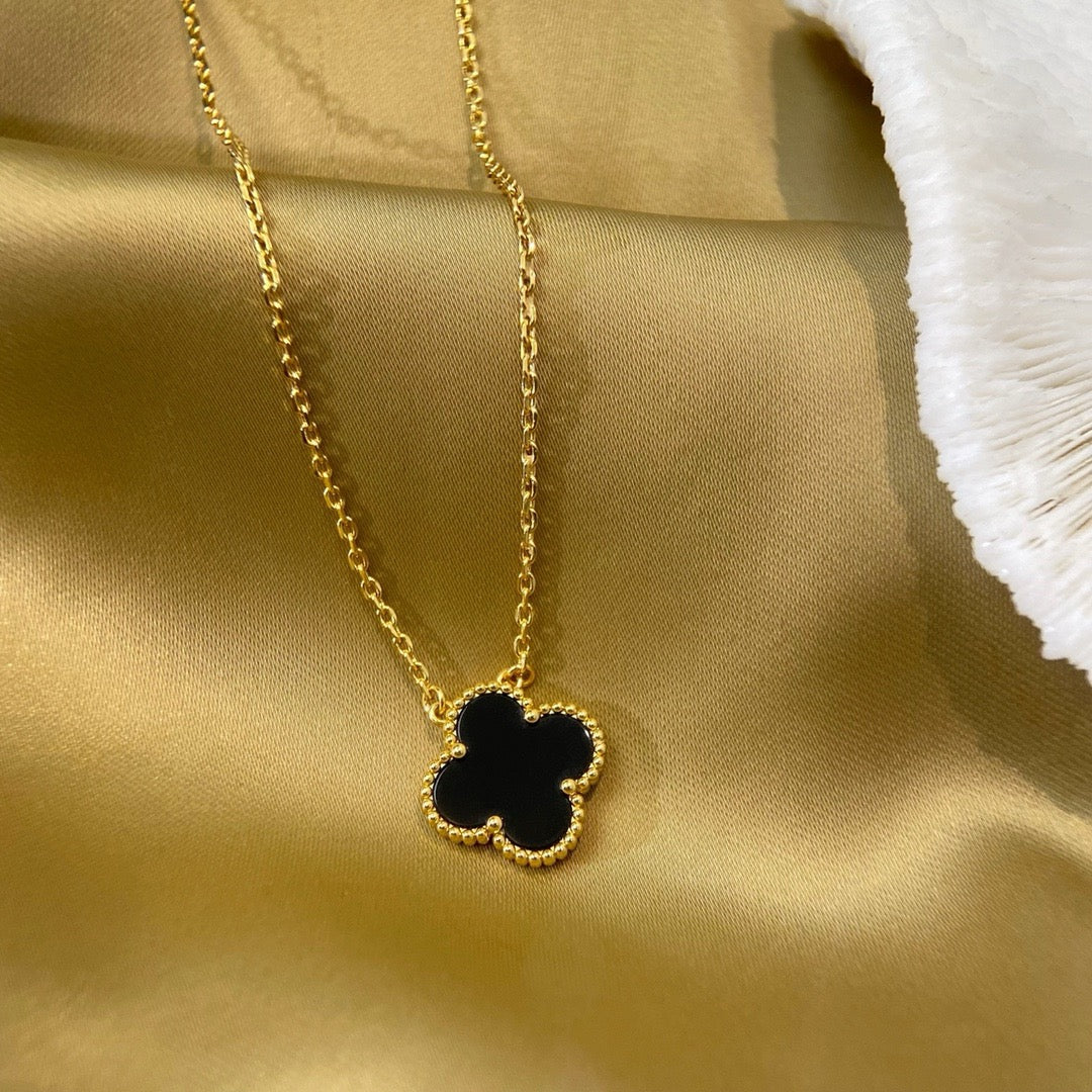 [Love More]CLOVER 15MM BLACK ONYX SINGLE FLOWER NECKLACE