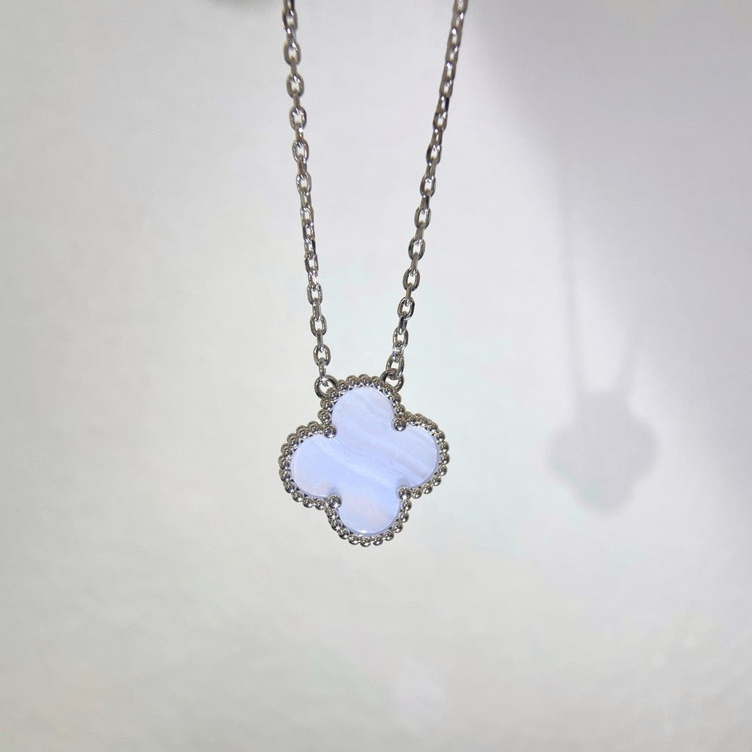 [Love More]CLOVER 15MM BLAUER CHALCEDON HALSKETTE SILBER