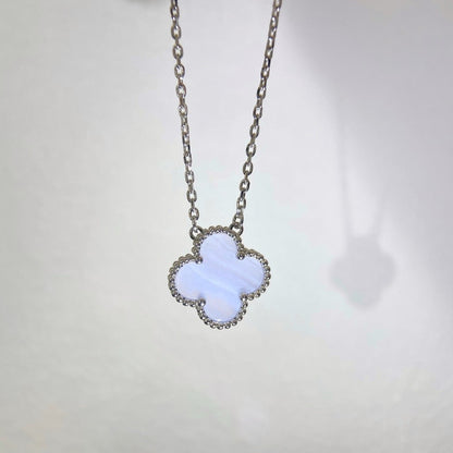 [Love More]CLOVER 15MM BLUE CHALCEDONY NECKLACE SILVER