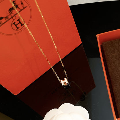 [Love More]H WHITE SQUARE GOLD NECKLACE