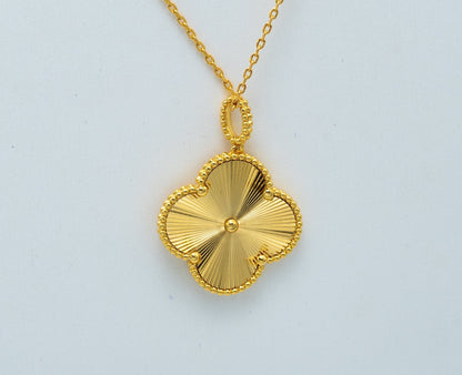 [Love More]CLOVER 25MM PEDANT NECKLACE GOLD