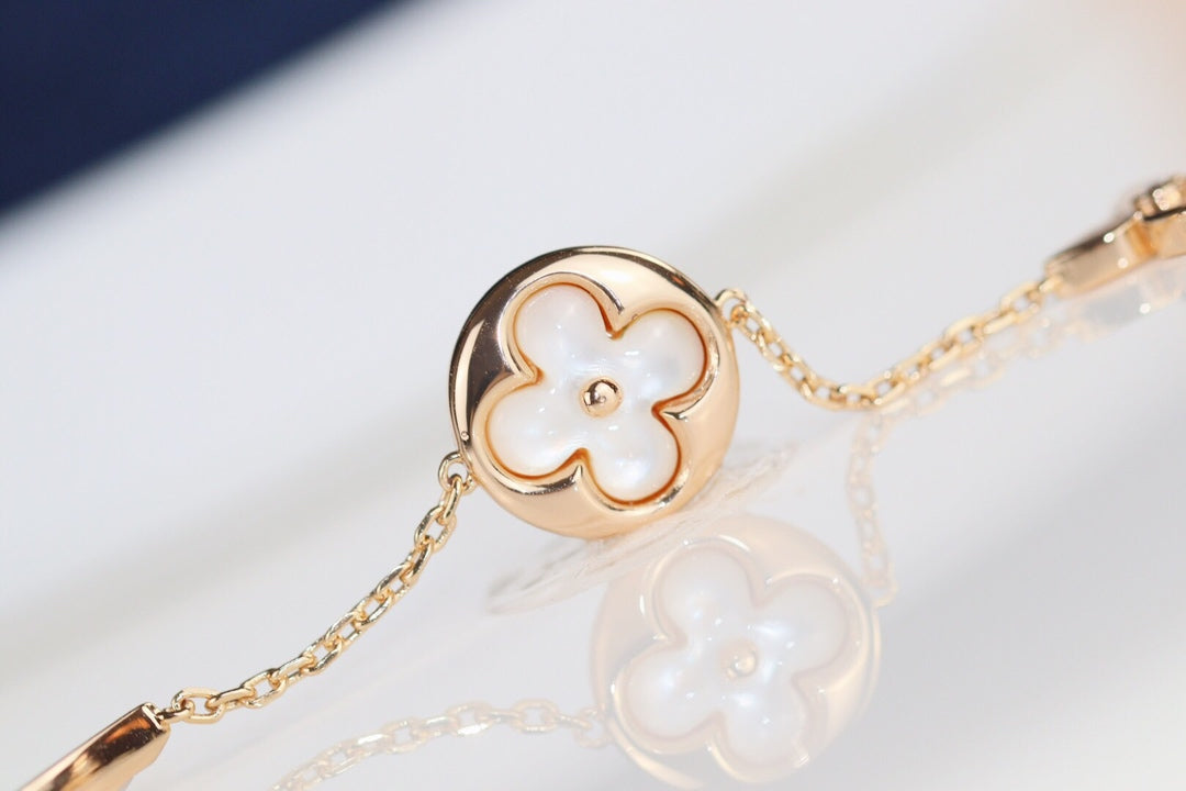 [Love More]LEAF CLOVER BRACELET