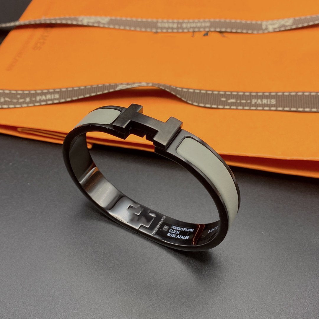 [Love More]CLIC HM SO SCHWARZ GRAU ARMBAND