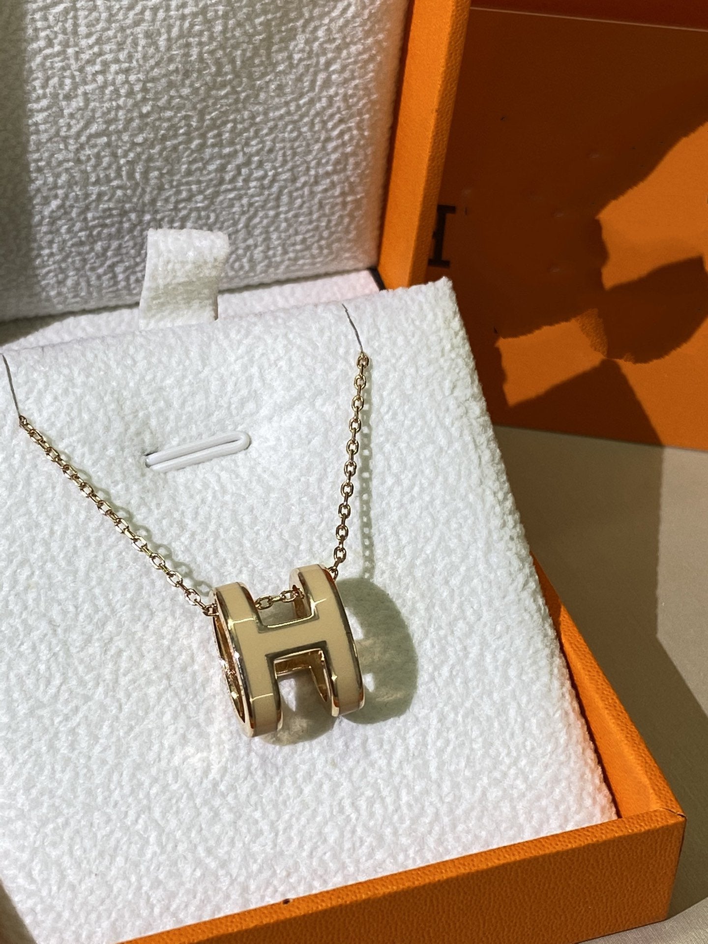 [Love More]HM CLIC YELLOW ENAMEL GOLD NECKLACE