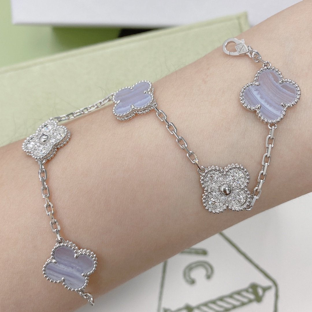 [Love More]CLOVER 5 MOTIV DIAMOND LILA CHALCEDON ARMBAND SILBER 