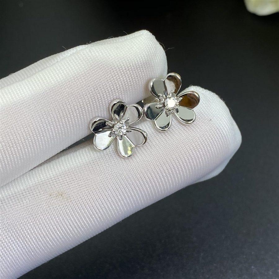 [Love More]FRIVOLE MINI SILVER FLOWER EARRINGS