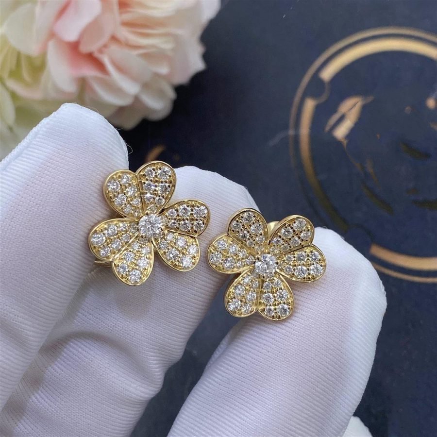 [Love More]FRIVOLE GOLD FLOWER DIAMOND EARRINGS